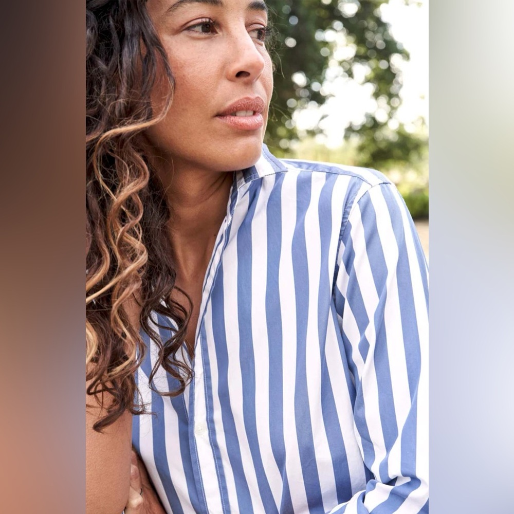 Frank & Eileen Blue and White Vertical-Stripe Button-Down Shirt - Picture 2 of 16